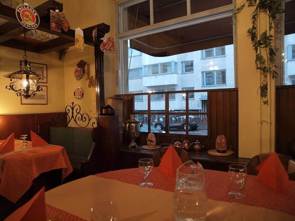 Restaurant layouts